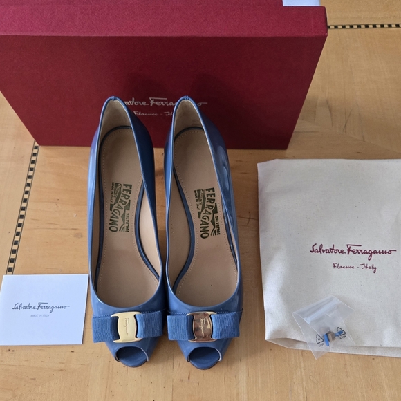 Salvatore Ferragamo Shoes - Salvatore Ferragamo Logo Blue Patent Leather Open Toe Vara Shoes 8.5/ 39.5